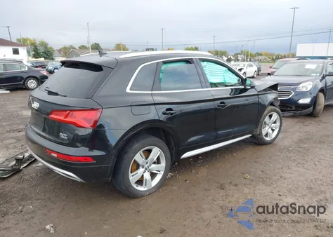 2018 Audi Q5 2.0T Premium/2.0T Tech Premium z USA, uszkodzony, nr VIN WA1BNAFY4J2057055